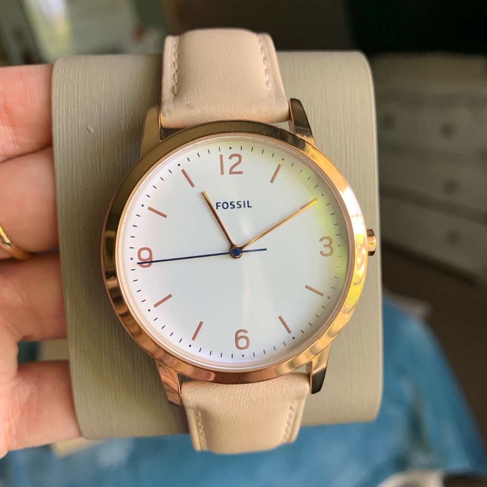 Nude fossil watch
